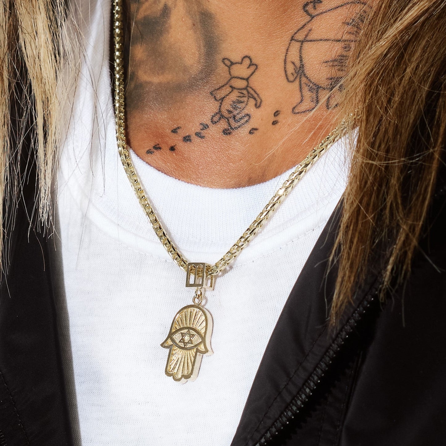 The Vivid Hamsa